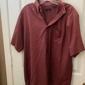 Men’s van Heusen shirt medium